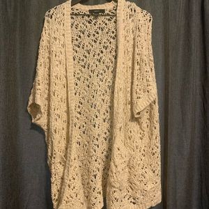 Forever 21 crochet knit cardigan coverup